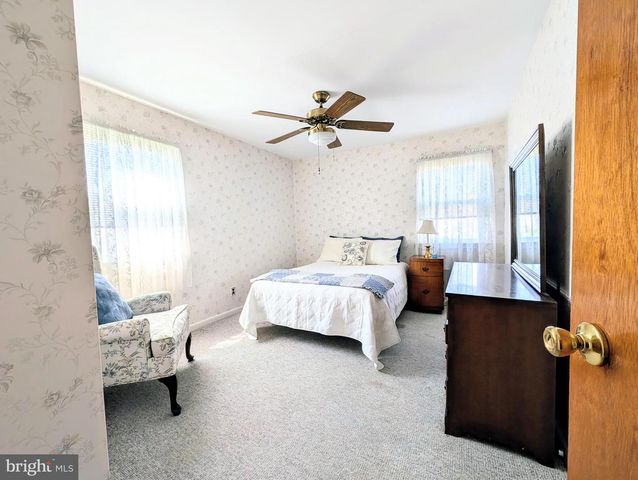 1439 MICHIGAN AVE, Swarthmore, PA 19081