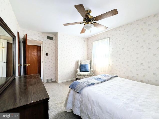 1439 MICHIGAN AVE, Swarthmore, PA 19081