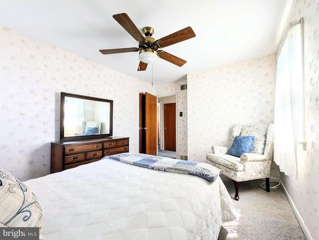 1439 MICHIGAN AVE, Swarthmore, PA 19081