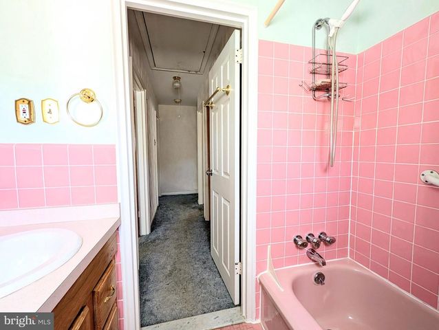 1439 MICHIGAN AVE, Swarthmore, PA 19081