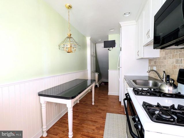 1439 MICHIGAN AVE, Swarthmore, PA 19081