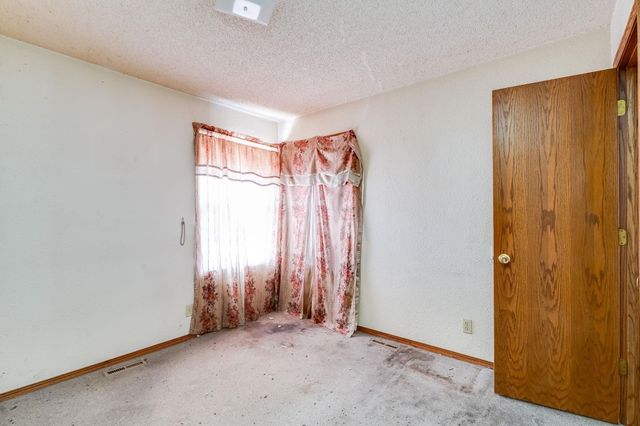 701 N Spruce St, Wichita, KS 67214