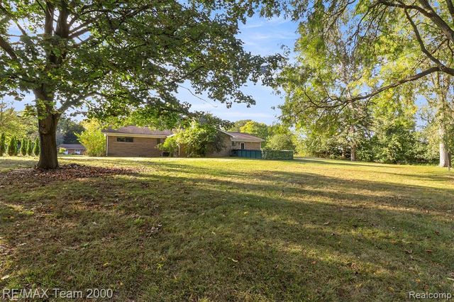 1659 Ledbury Drive, Bloomfield Hills, MI 48304