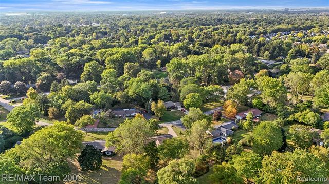 1659 Ledbury Drive, Bloomfield Hills, MI 48304