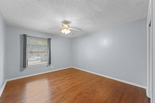2829 Tolosa Drive, Dallas, TX 75228
