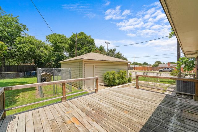 2829 Tolosa Drive, Dallas, TX 75228