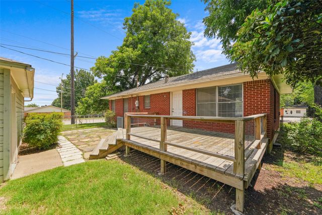2829 Tolosa Drive, Dallas, TX 75228