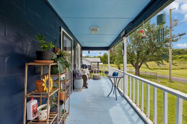 180 N Walnut Street, Whitwell, TN 37397