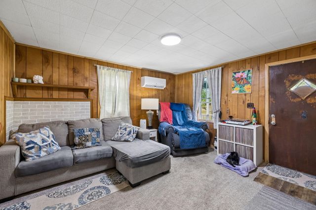 180 N Walnut Street, Whitwell, TN 37397