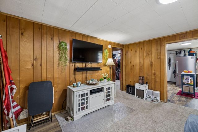 180 N Walnut Street, Whitwell, TN 37397