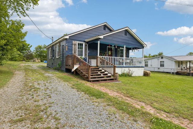 180 N Walnut Street, Whitwell, TN 37397