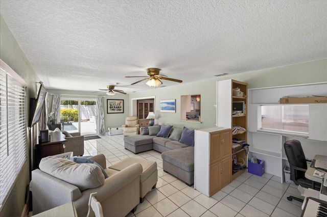 3067 KAPOK KOVE DRIVE, Clearwater, FL 33759