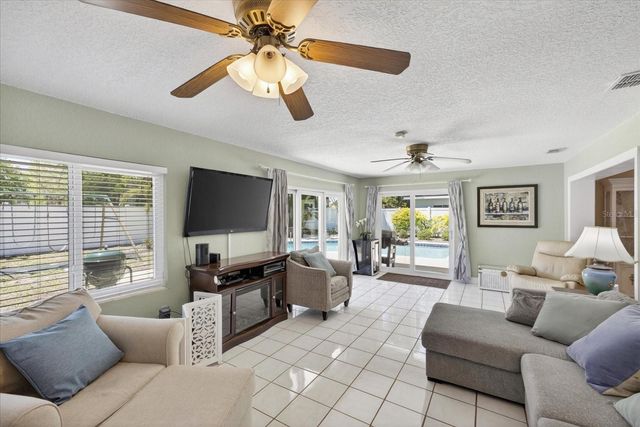 3067 KAPOK KOVE DRIVE, Clearwater, FL 33759