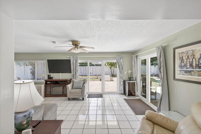 3067 KAPOK KOVE DRIVE, Clearwater, FL 33759