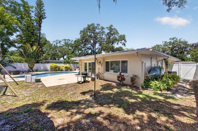 3067 KAPOK KOVE DRIVE, Clearwater, FL 33759