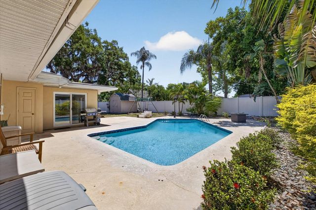 3067 KAPOK KOVE DRIVE, Clearwater, FL 33759