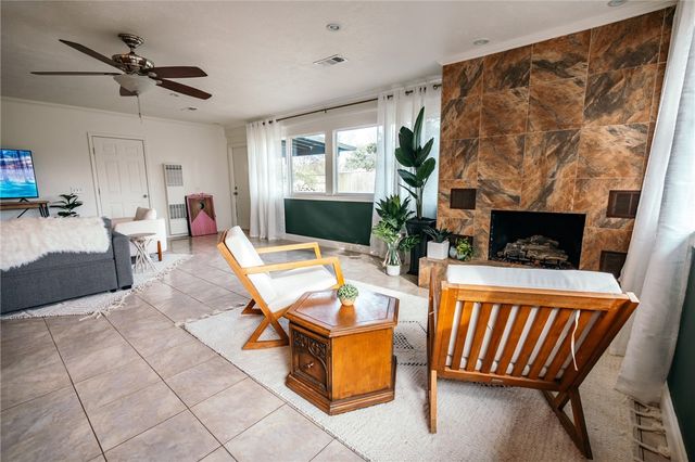 1305 Convair Street, Bentonville, AR 72712