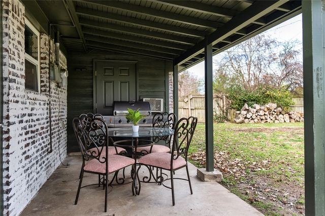 1305 Convair Street, Bentonville, AR 72712