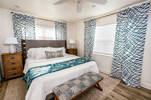 1305 Convair Street, Bentonville, AR 72712