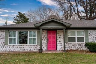 1305 Convair Street, Bentonville, AR 72712