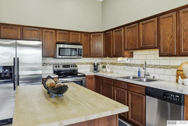 19106 Ohio Street, Omaha, NE 68022