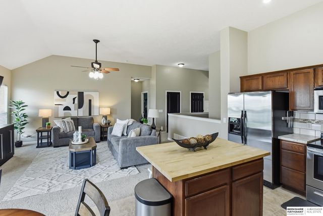 19106 Ohio Street, Omaha, NE 68022
