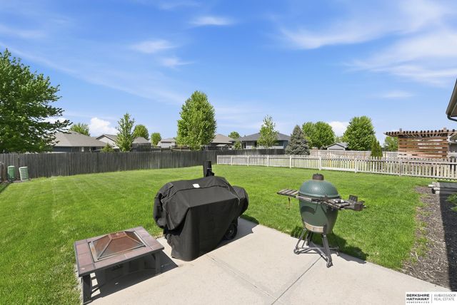 19106 Ohio Street, Omaha, NE 68022