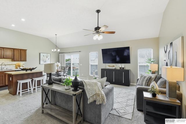 19106 Ohio Street, Omaha, NE 68022