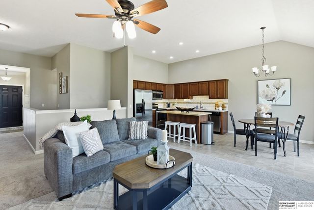 19106 Ohio Street, Omaha, NE 68022