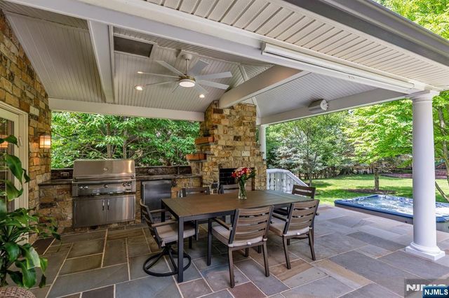 1 Aspen Court, Mahwah, NJ 07430
