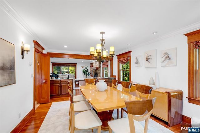 1 Aspen Court, Mahwah, NJ 07430