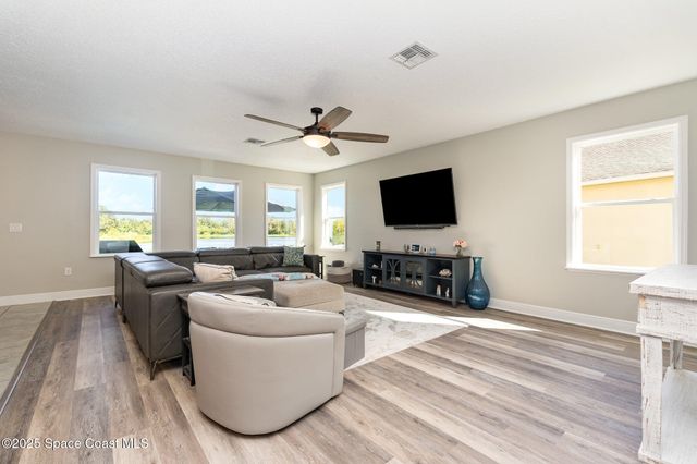 960 Bear Lake Drive, Rockledge, FL 32955