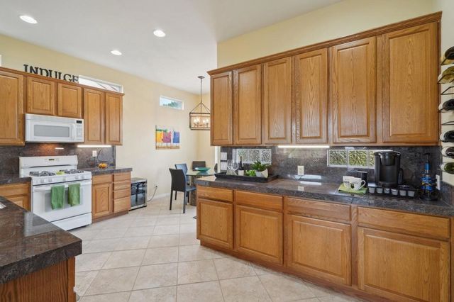 80570 Hoylake Drive, Indio, CA 92201