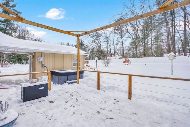 288 Buck Pond Rd, Westfield, MA 01085