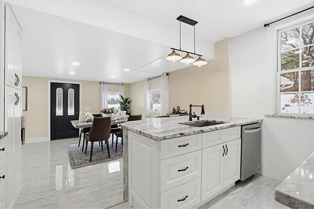 288 Buck Pond Rd, Westfield, MA 01085