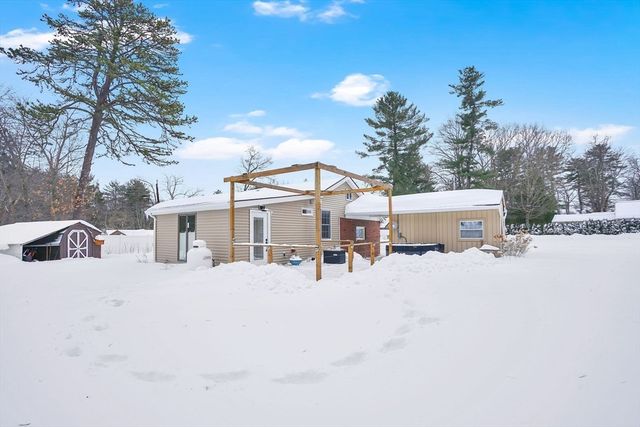 288 Buck Pond Rd, Westfield, MA 01085