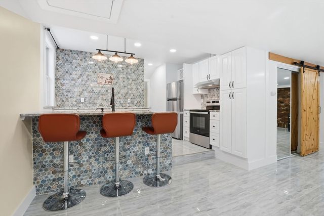 288 Buck Pond Rd, Westfield, MA 01085