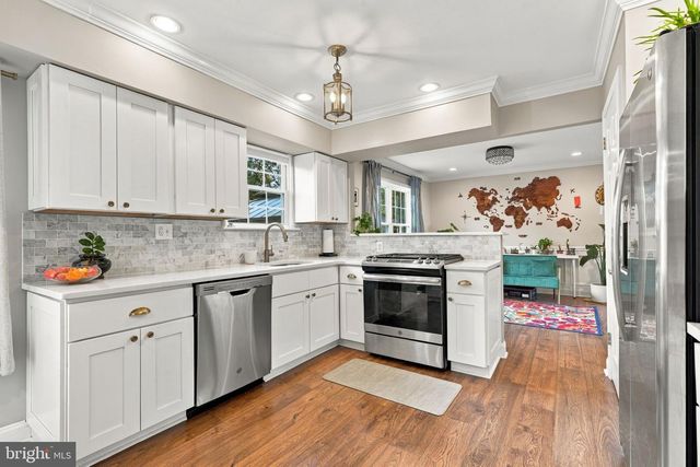 126 HAMPTON DR, Langhorne, PA 19047