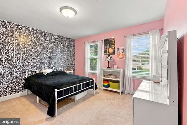 126 HAMPTON DR, Langhorne, PA 19047