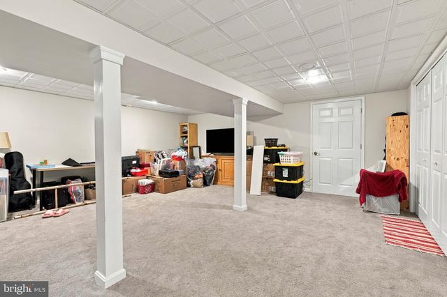 126 HAMPTON DR, Langhorne, PA 19047