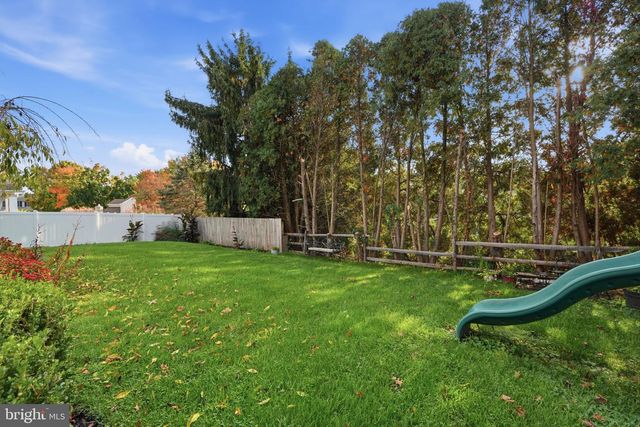 126 HAMPTON DR, Langhorne, PA 19047