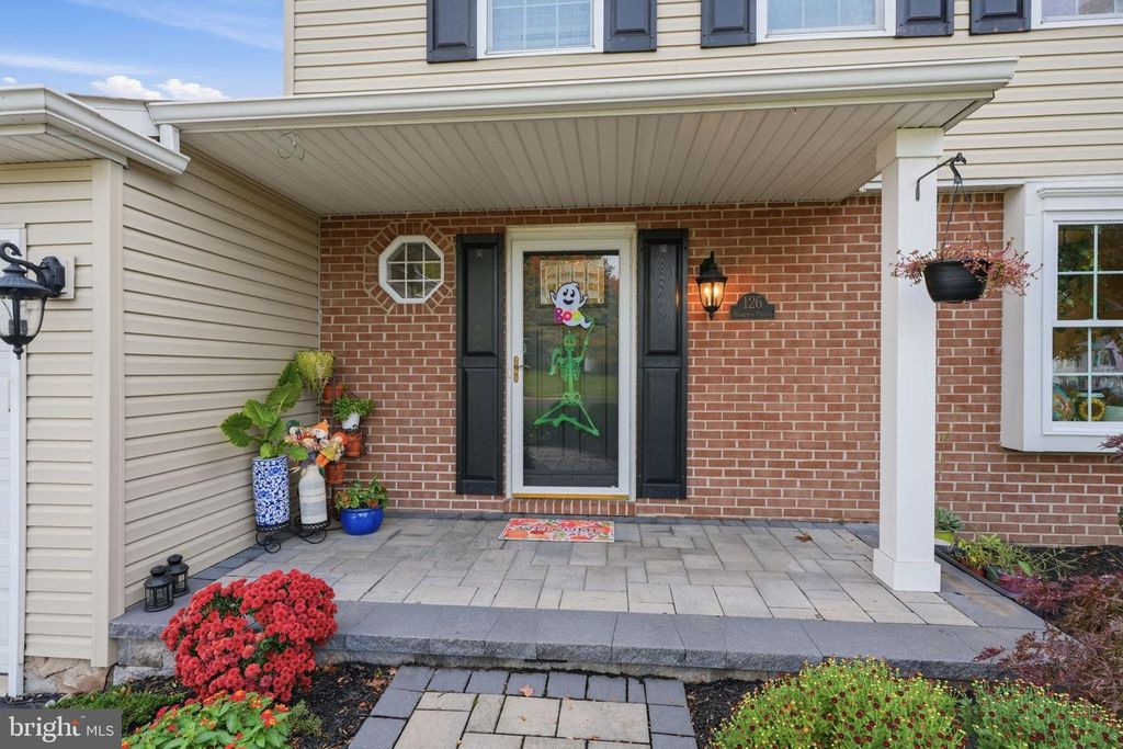126 HAMPTON DR, LANGHORNE, PA 19047 — photo 3