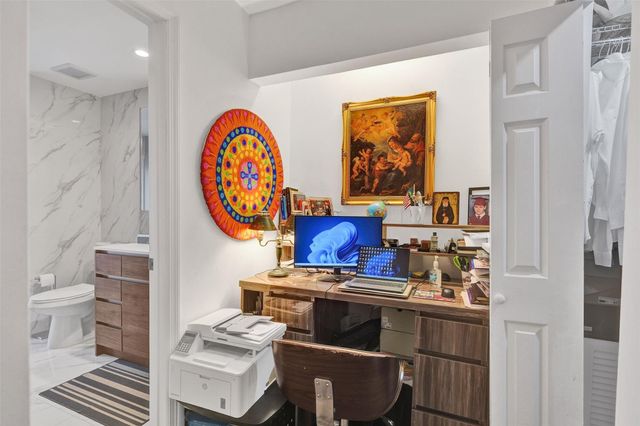 1017 NE 202nd Lane, Miami, FL 33179