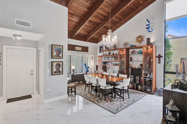 1017 NE 202nd Lane, Miami, FL 33179