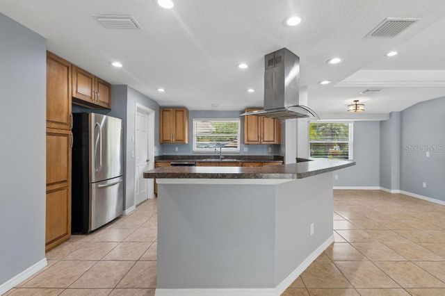 994 S BRINK AVENUE, Sarasota, FL 34237