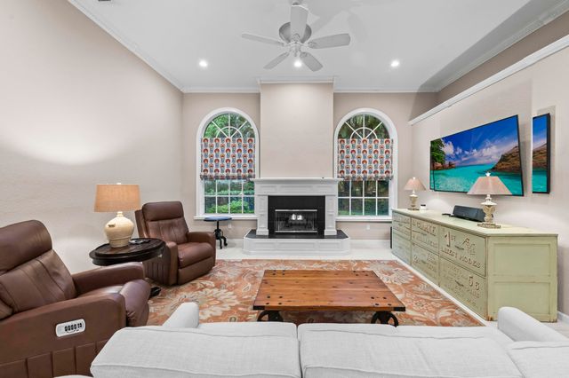 10305 Avenida Del Rio, Delray Beach, FL 33446