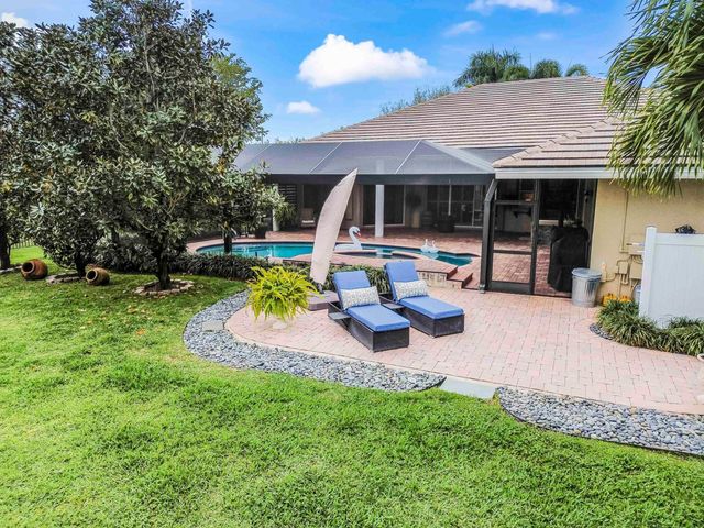 10305 Avenida Del Rio, Delray Beach, FL 33446