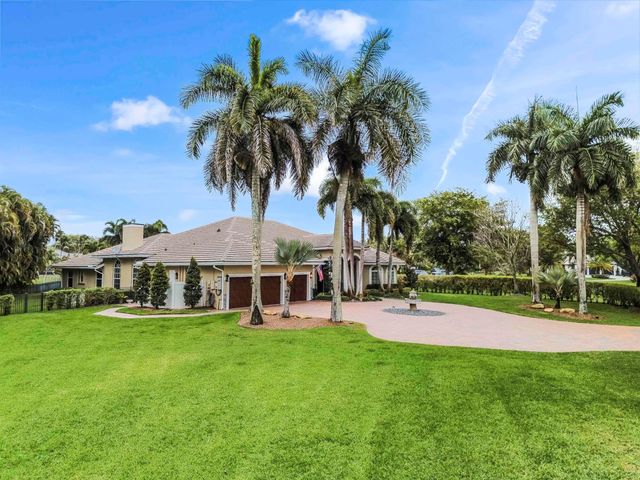 10305 Avenida Del Rio, Delray Beach, FL 33446