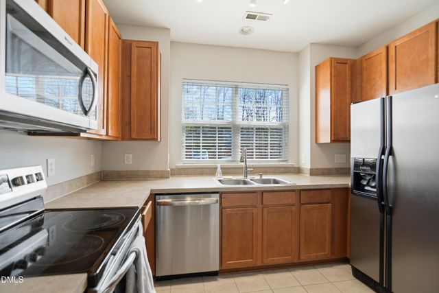 721 Hamlet Park Drive, Morrisville, NC 27560