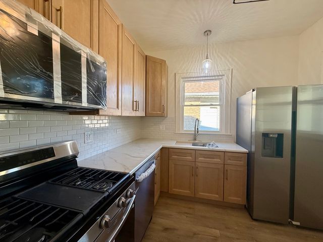 1413 W 97th Street, Chicago, IL 60643